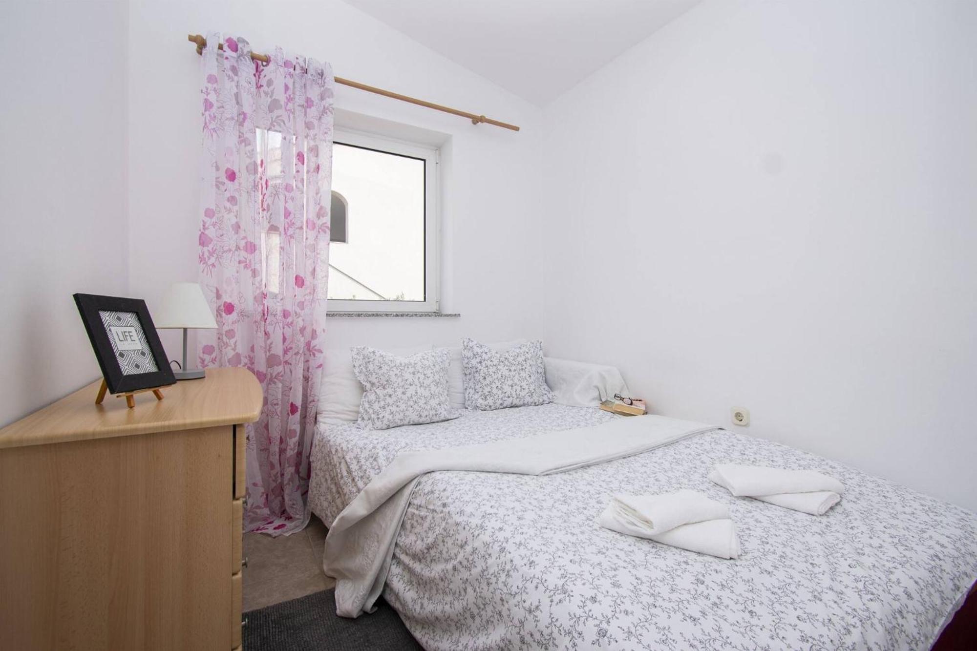 Apartment Meri Razanj With Sea View Εξωτερικό φωτογραφία