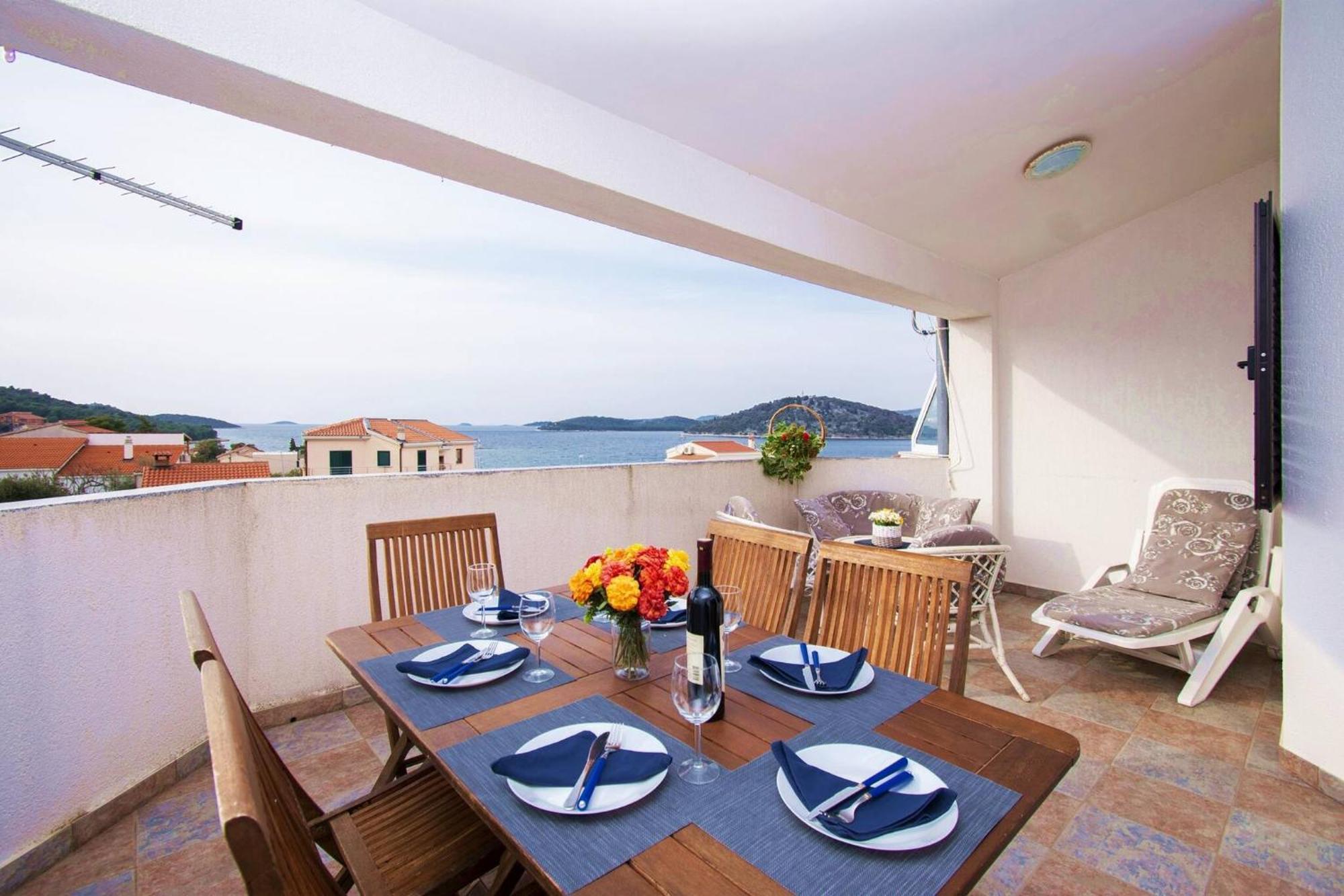 Apartment Meri Razanj With Sea View Εξωτερικό φωτογραφία